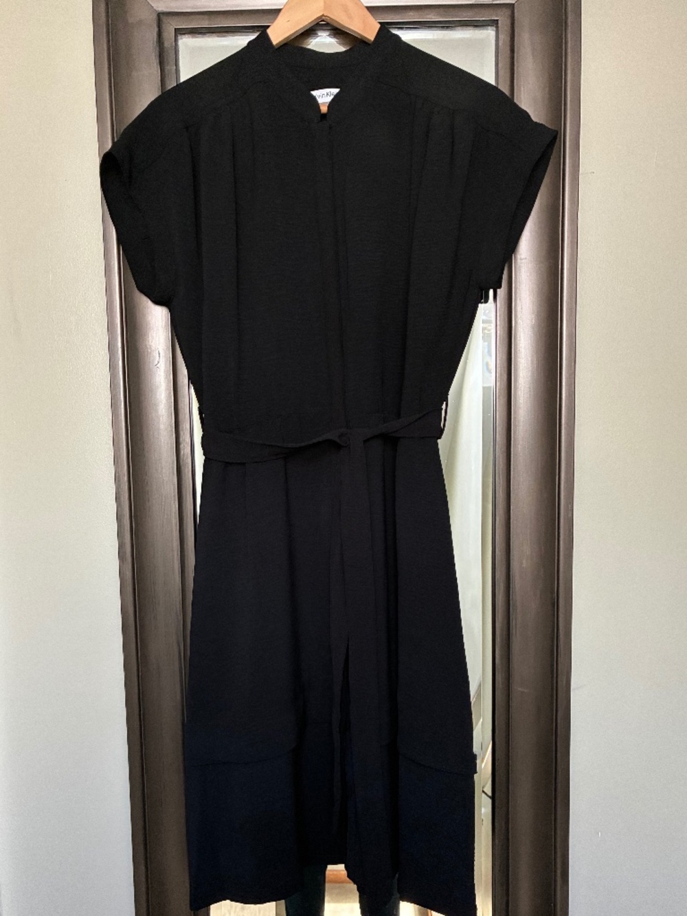 Calvin Klein Black Dress | Knee Length | Capped Sleeve | Size 8